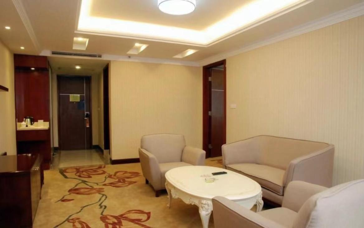 Vienna Hotel Dongguan Houjie Exhibition Center 외부 사진