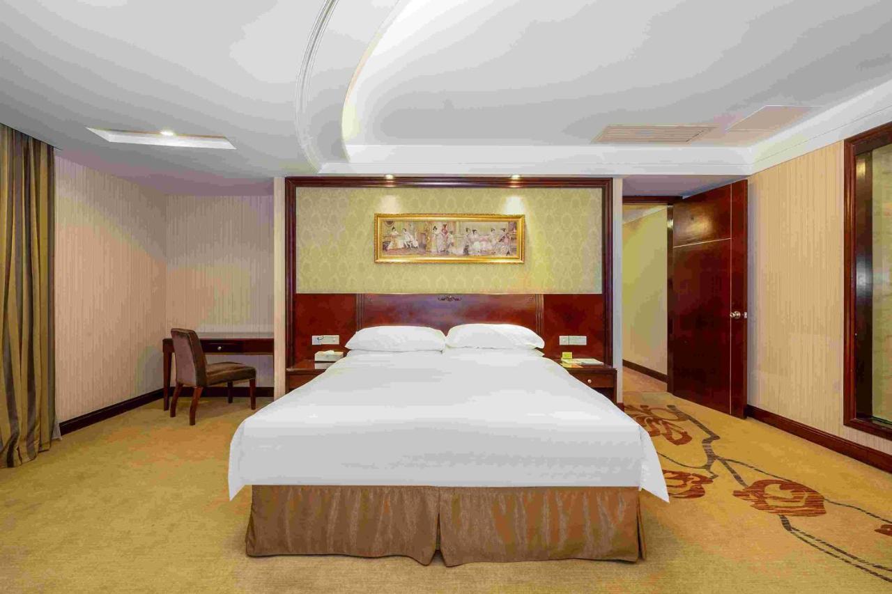Vienna Hotel Dongguan Houjie Exhibition Center 외부 사진