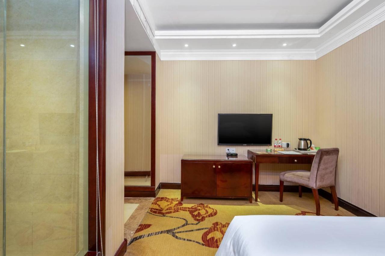 Vienna Hotel Dongguan Houjie Exhibition Center 외부 사진